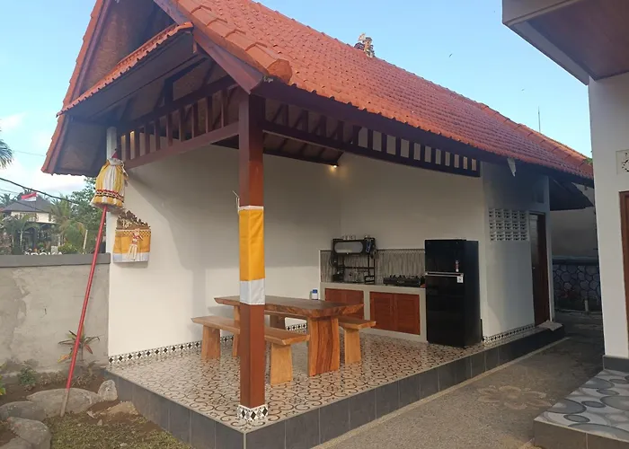 Poleng Guest house