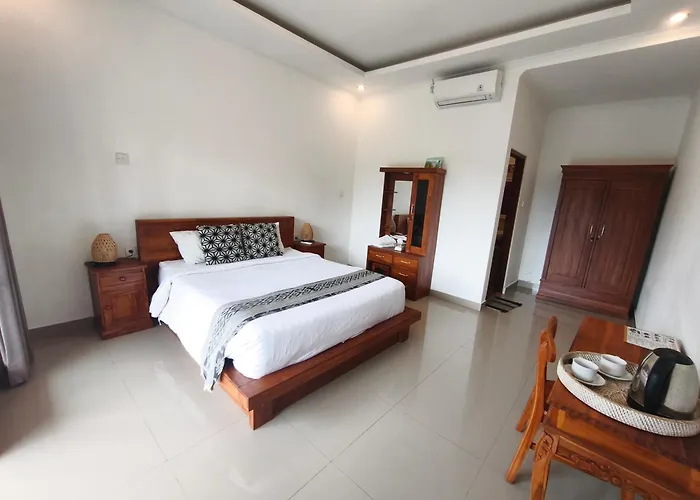 Poleng Guest house *